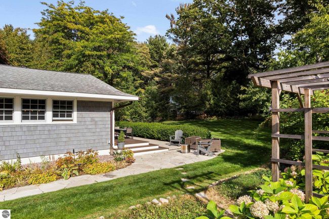 116 Hill St, House other with 3 bedrooms, 2 bathrooms and null parking in Leland MI | Image 4