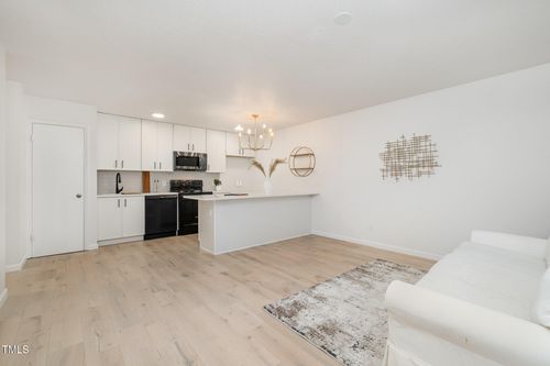 apt-f6-130 S Estes Dr, Chapel Hill, NC, 27514-2875 | Card Image