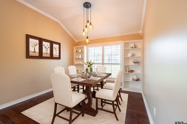 5709 Mustang Trl, House other with 4 bedrooms, 2 bathrooms and null parking in Tyler TX | Image 8