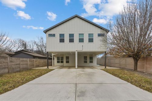 2009 Iroquois Ln, Austin, TX, 78741-5601 | Card Image