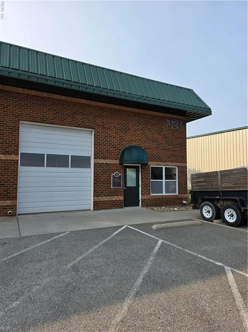a-326 Old York Hampton Hwy, Yorktown, VA, 23692-4570 | Card Image
