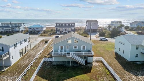 2106 Ocean Dr, Emerald Isle, NC, 28594-6605 | Card Image