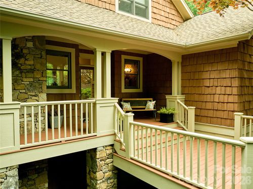 201 W Chimney Xing, Hendersonville, NC, 28739-8987 | Card Image