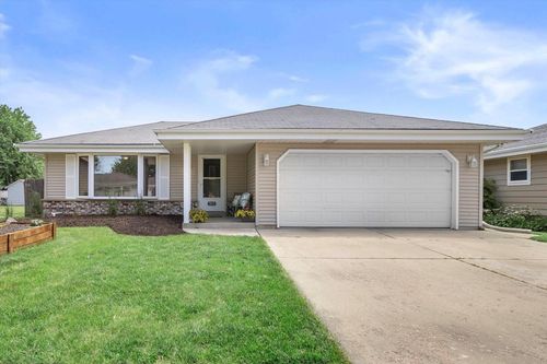 7939 32nd Avenue, Kenosha, WI, 53142 | Card Image