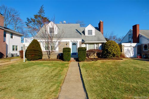 244 Hamilton Ave, West Hempstead, NY, 11552-1510 | Card Image