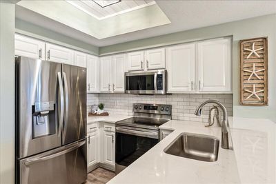 Stainless steel appliances | Image 3