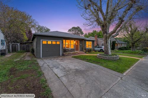 955 N Pine St, Ukiah, CA, 95482-3949 | Card Image