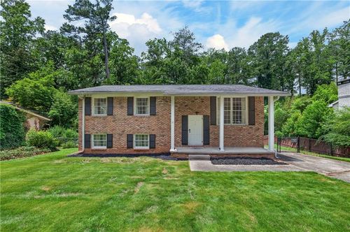 2648 Bent Hickory Dr Se, Smyrna, GA, 30082-1800 | Card Image