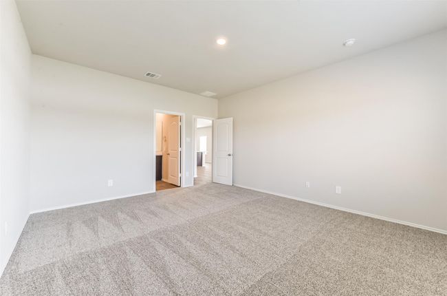 Primary bedroom with ensuite bath. | Image 18