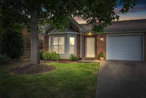 33 Holland Park Ln, Franklin, TN, 37069-4327 | Card Image
