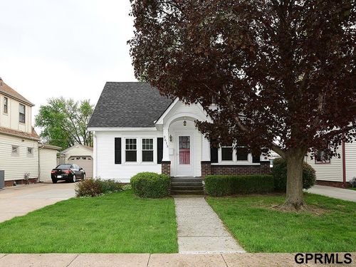 2615 Avenue D, Council Bluffs, IA, 51501-2113 | Card Image