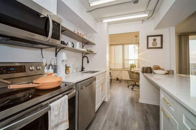 A15D - 3925 Triumvera Dr, Home with 1 bedrooms, 1 bathrooms and null parking in Glenview IL | Image 9