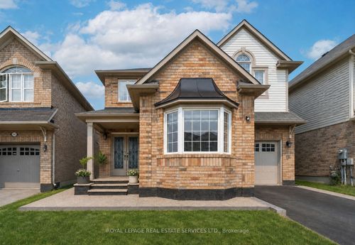 243 Mcdougall Cross, Milton, ON, L9T0P3 | Card Image