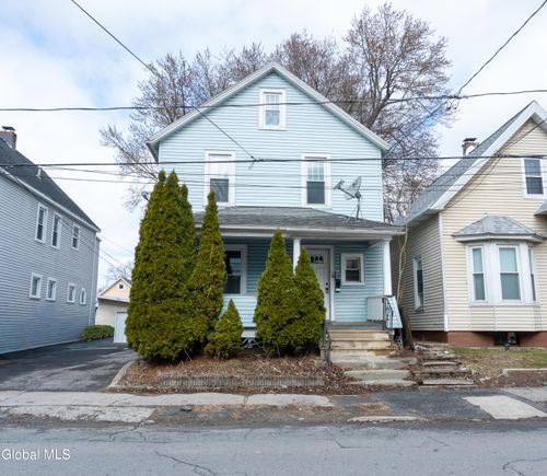 6 Harvard St, Schenectady, NY, 12304-3137 | Card Image