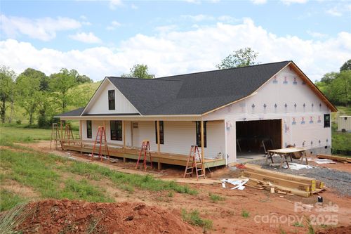 632 Morlin Acres Dr, Marshall, NC, 28753-9205 | Card Image