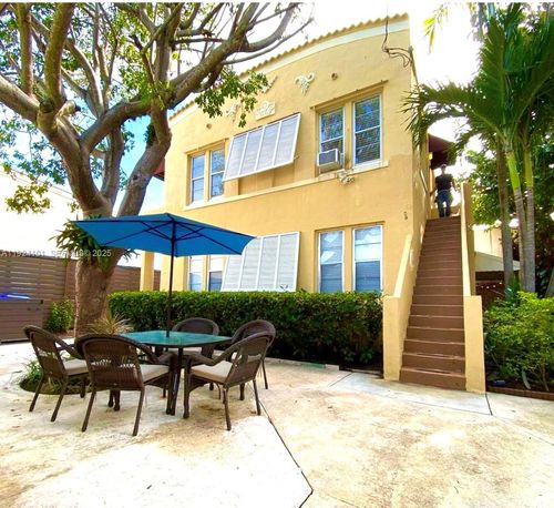 4-586 Ne 62nd St, Miami, FL, 33138-6124 | Card Image