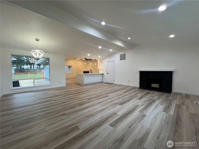 3711 Grandview Dr W, House other with 3 bedrooms, 3 bathrooms and 2 parking in University Place WA | Image 11