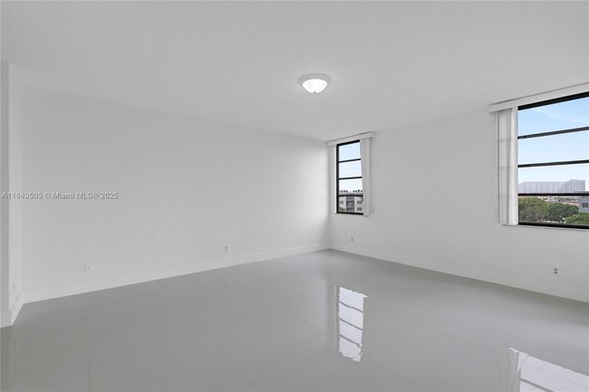 APT-503 - 2217 Cypress Island Dr, Condo with 2 bedrooms, 2 bathrooms and null parking in Pompano Beach FL | Image 19
