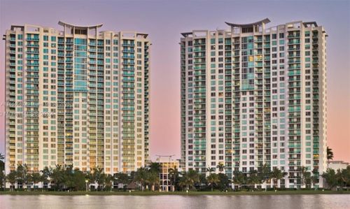 apt-507s-2681 N Flamingo Rd, Sunrise, FL, 33323-1763 | Card Image