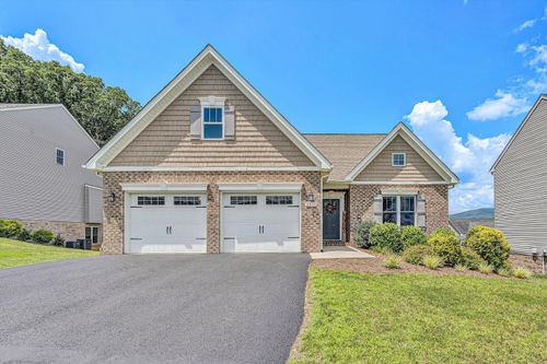 2570 Woods Meadow Ln, Salem, VA, 24153-7313 | Card Image
