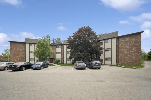 104-550 Vine Ave, Highland Park, IL, 60035-2060 | Card Image
