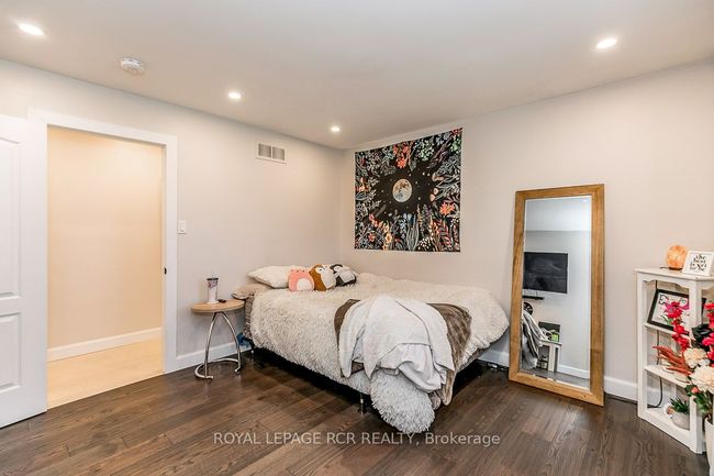 4372 10 Side Road, House other with 4 bedrooms, 4 bathrooms and 10 parking in Bradford West Gwillimbury ON | Image 19