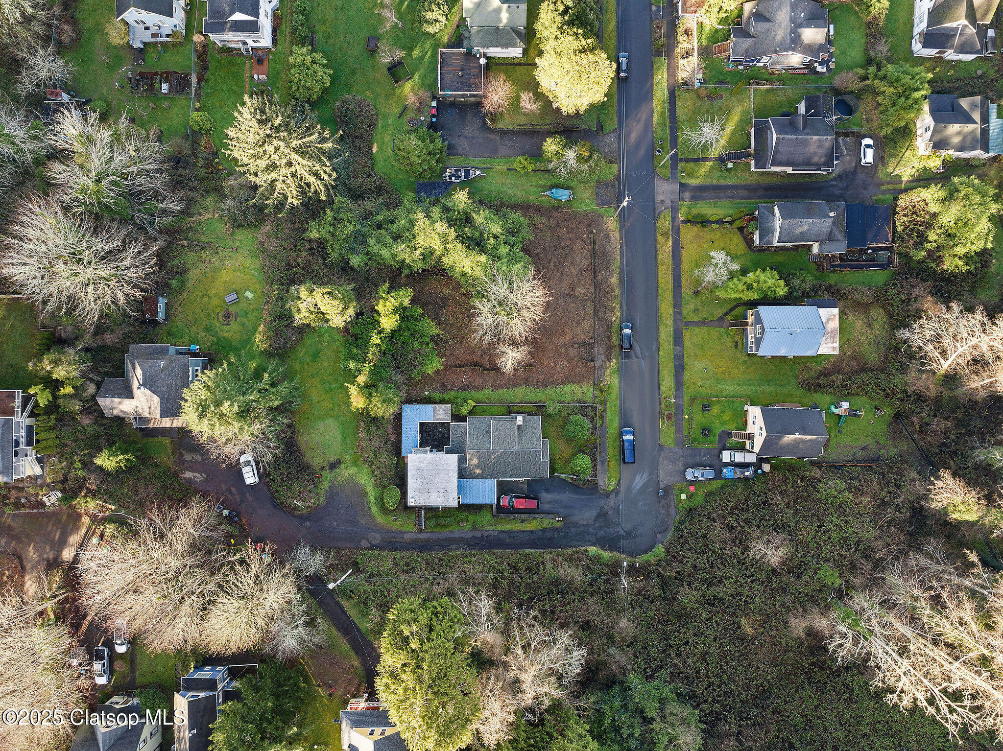 Land in Astoria 3