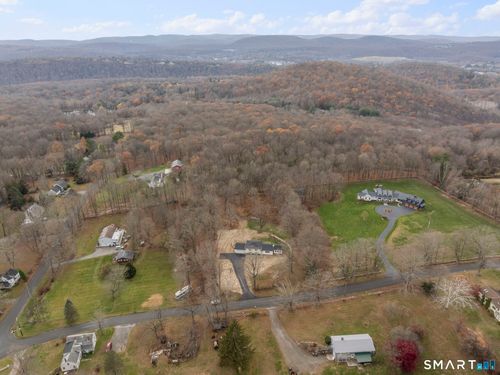 52 Curtis Rd, Bridgewater, CT, 06752-1204 | Card Image