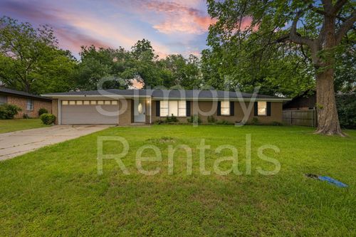 705 Plano St, Sulphur Springs, TX, 75482-4635 | Card Image