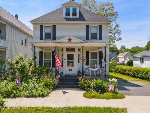 7 Bruce St, Scotia, NY, 12302-2312 | Card Image