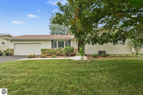 3414 Paulan Dr, Bay City, MI, 48706-2016 | Card Image