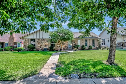 655 Abilene Dr, Lewisville, TX, 75077-2701 | Card Image