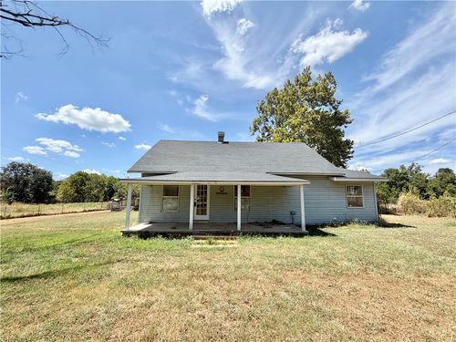 10099 Cherokee Main St, Gentry, AR, 72734-9087 | Card Image