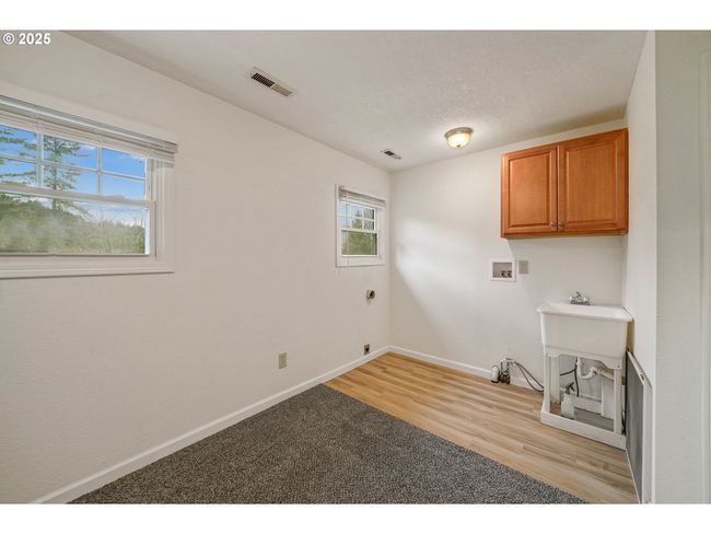 11224 Summit Loop Se, House other with 6 bedrooms, 6 bathrooms and 3 parking in Turner OR | Image 24