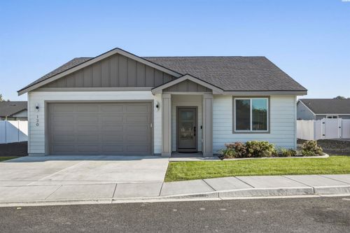 130 E 25th Ave, Kennewick, WA, 99337-6103 | Card Image