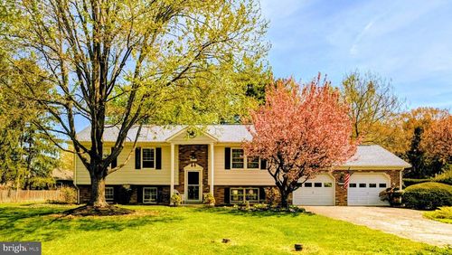 8111 Overlook Ct, FREDERICK, MD, 21702-9486 | Card Image