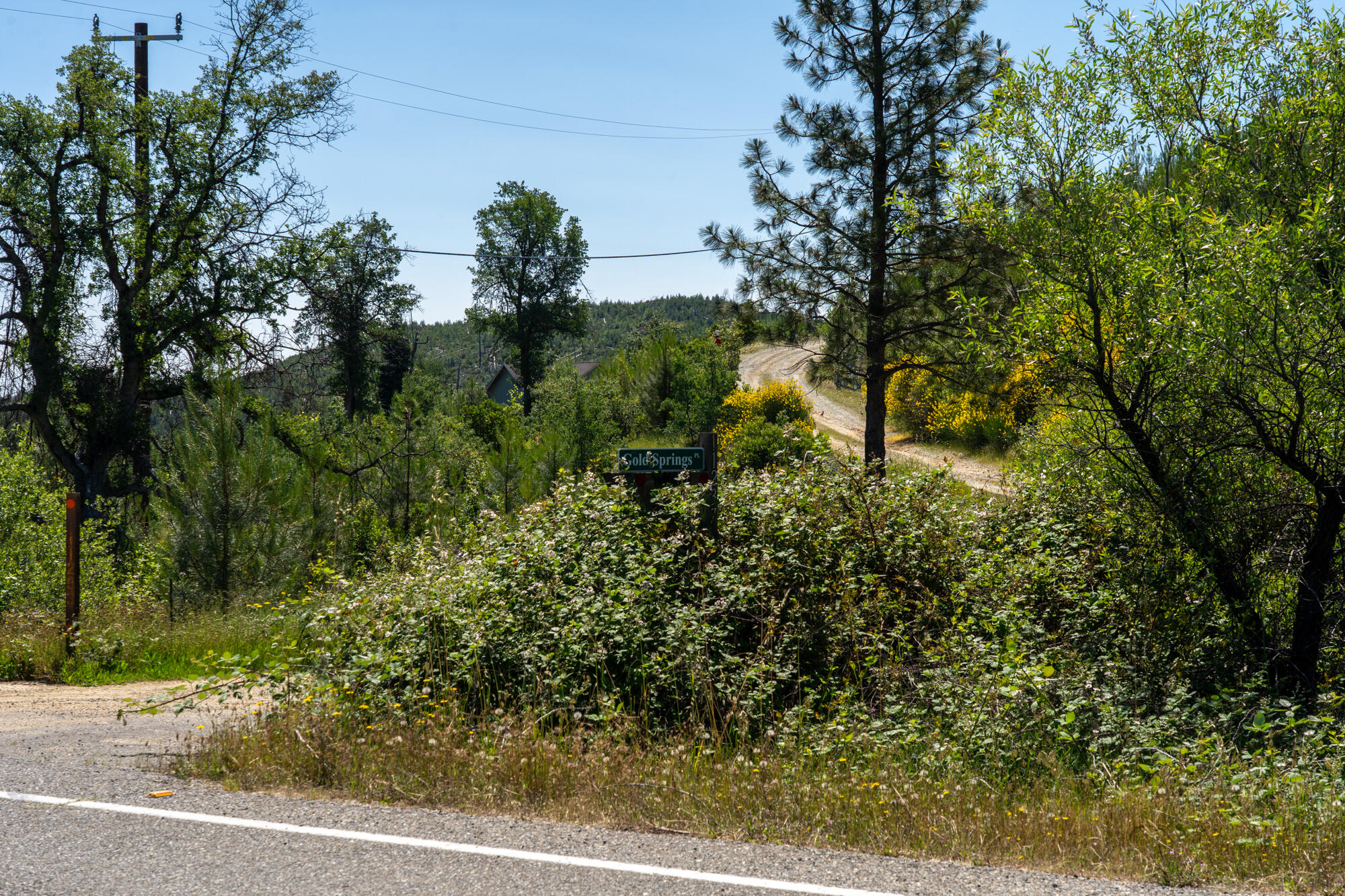 Land in Redding 3