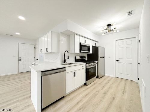 unit-1-1 Beaver Crk, Vernon, NJ, 07462-5547 | Card Image