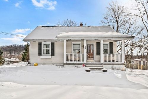 3130 E Hardies Rd, Gibsonia, PA, 15044-8429 | Card Image