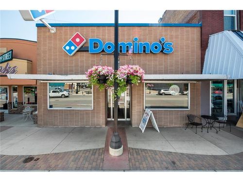 505 Broadway St, Alexandria, MN, 56308-1422 | Card Image