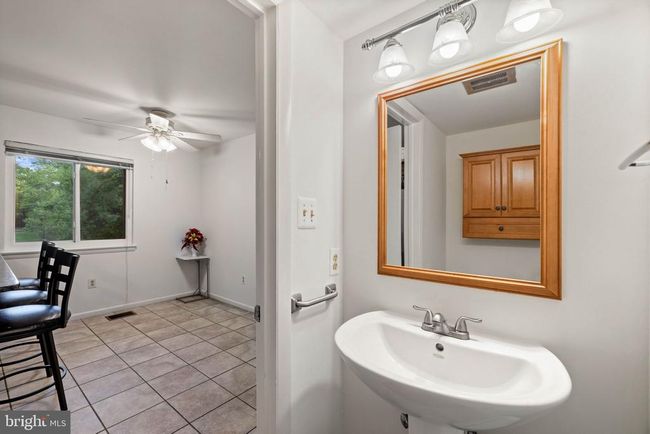 1522 Goldenrain Ct, Townhouse with 3 bedrooms, 4 bathrooms and null parking in RESTON VA | Image 9