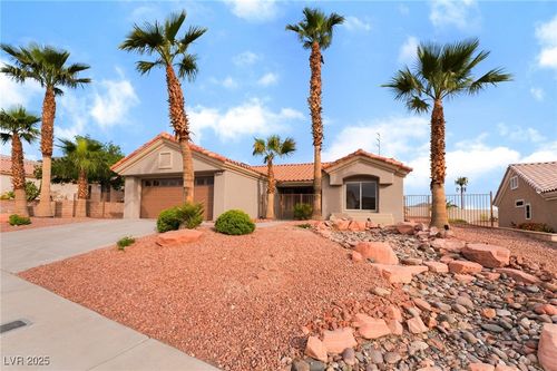 3157 Faiss Dr, Las Vegas, NV, 89134-7433 | Card Image