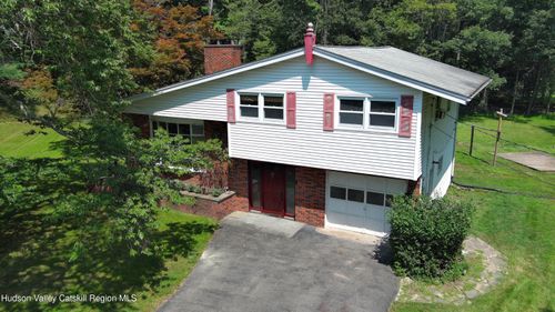 38 Arnold Dr, Woodstock, NY, 12498-1706 | Card Image