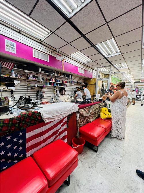 82 Roosevelt Ave, Jackson Heights, NY, 11372-7034 | Card Image