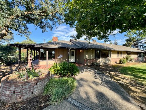 7031 Crane Rd, Oakdale, CA, 95361-8039 | Card Image