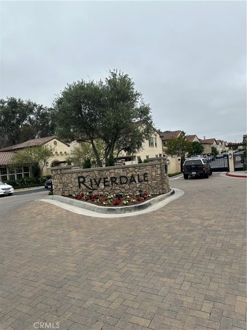 4733 Holly Ave, Long Beach, CA, 90805-6708 | Card Image