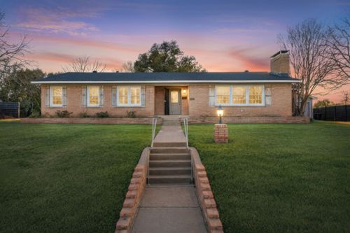 2208 Lake Ridge Cir, Waco, TX, 76710-1110 | Card Image