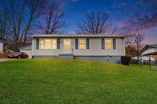 27 Valentine Ct, Martinsville, VA, 24112 | Card Image