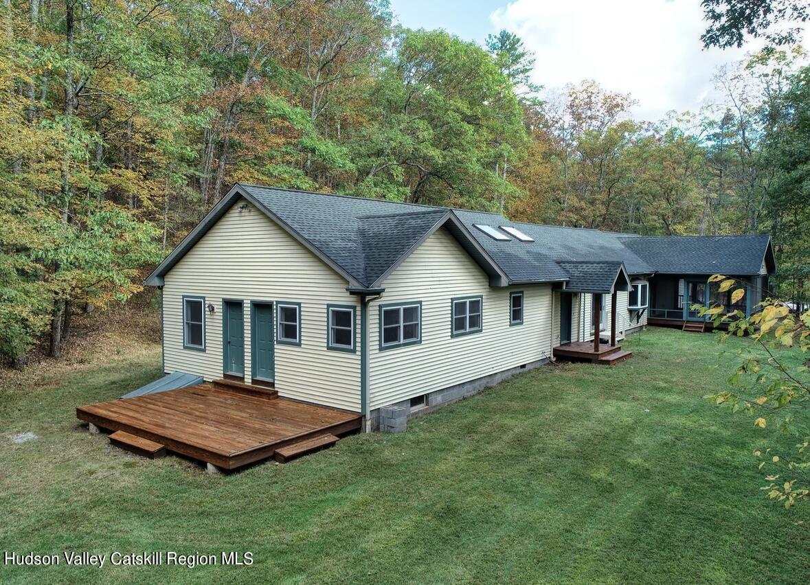 Boggs Hill Rd, Woodstock, NY 12498