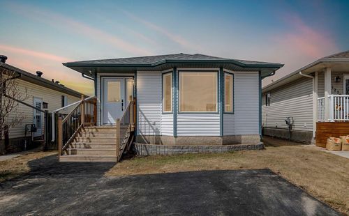 131 Wolff Way, Fort Mcmurray, AB, T9H5G9 | Card Image